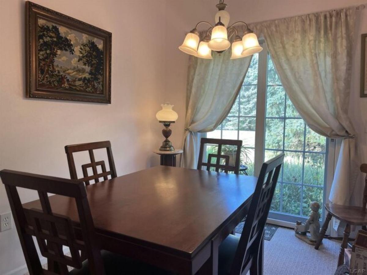 Picture of Home For Sale in Adrian, Michigan, United States