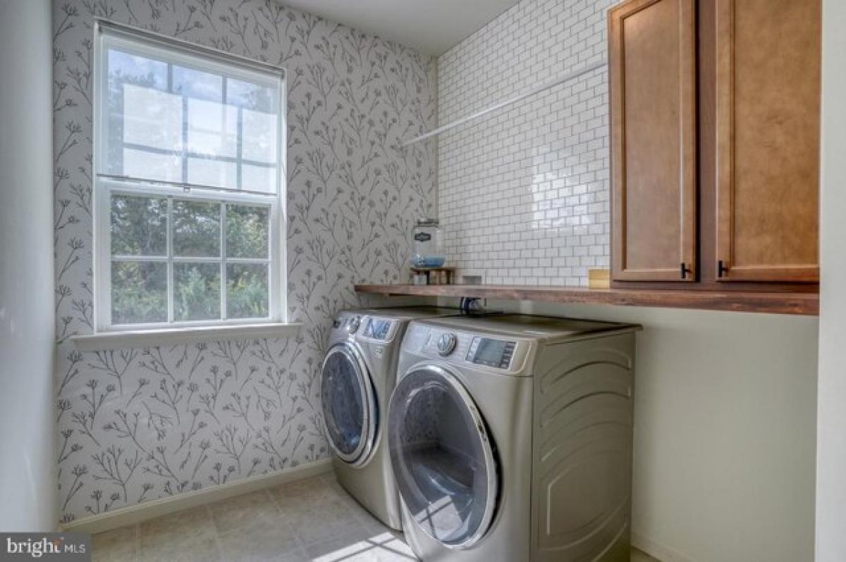 Picture of Home For Sale in Dover, Delaware, United States