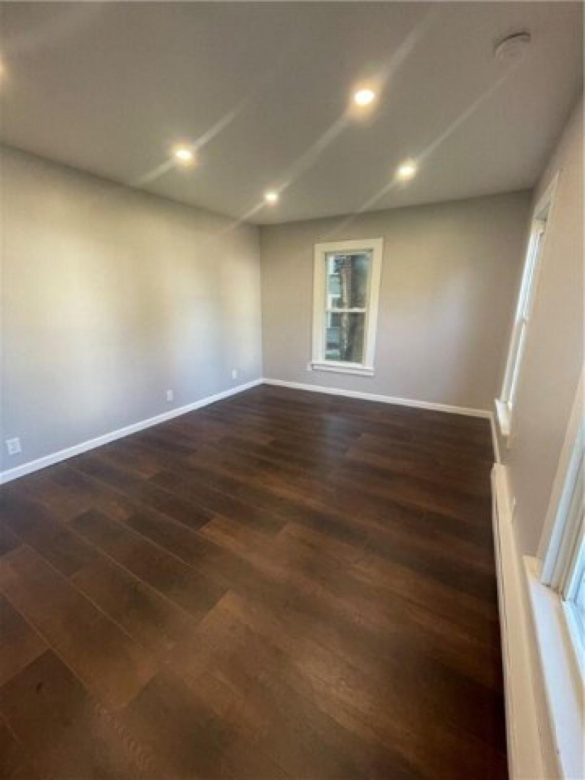 Picture of Home For Sale in Perry, New York, United States