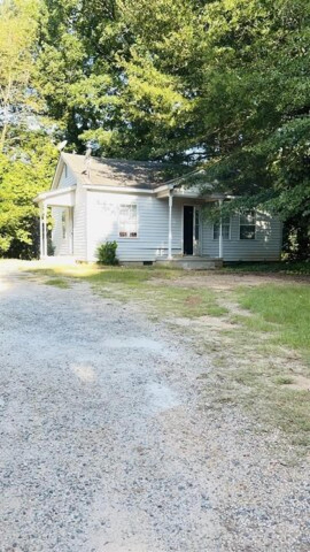 Picture of Home For Sale in Chester, South Carolina, United States
