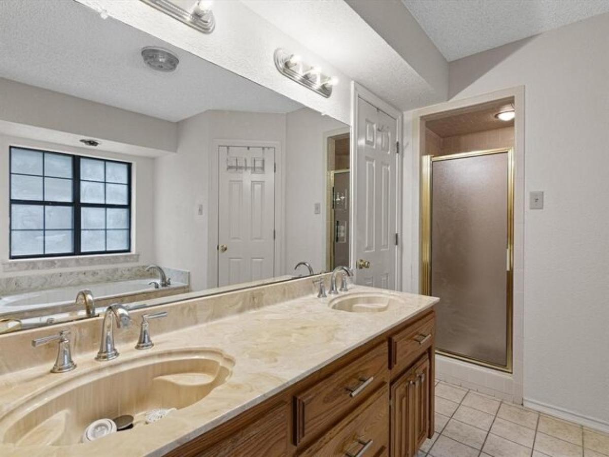 Picture of Home For Sale in Kaufman, Texas, United States