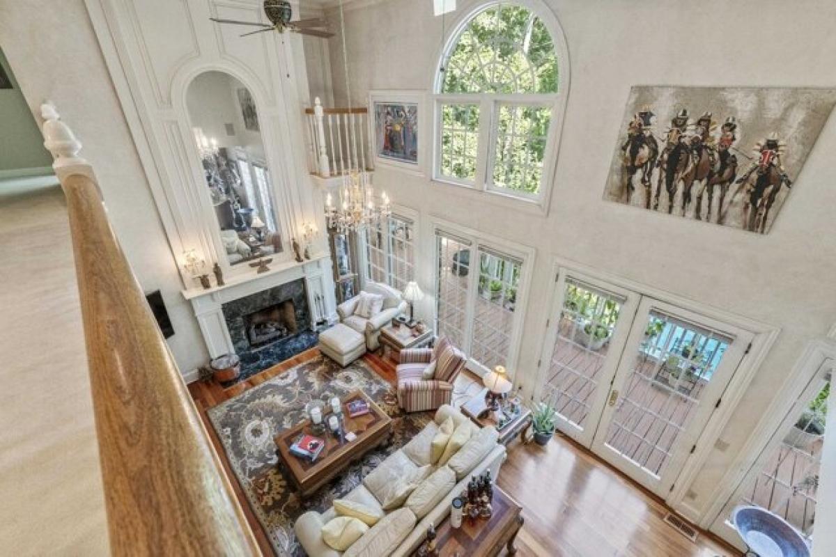 Picture of Home For Sale in Ashland, Kentucky, United States