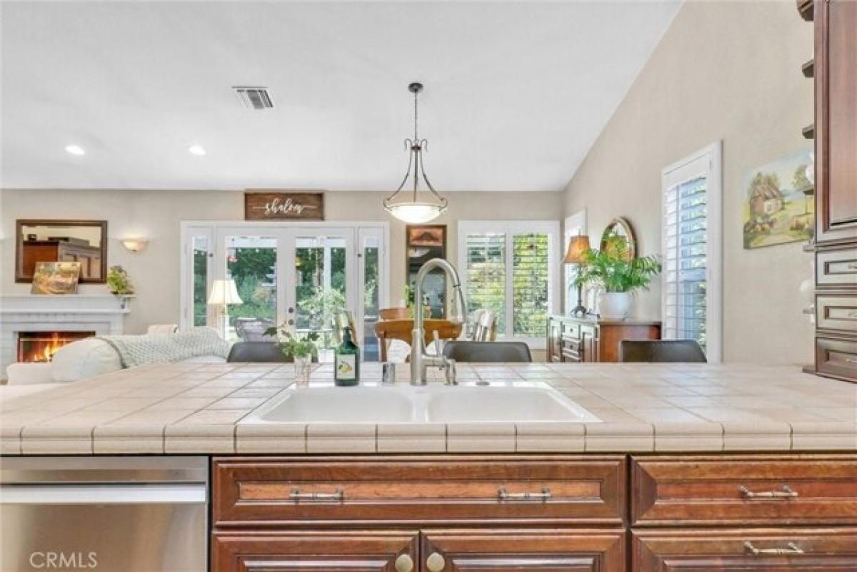 Picture of Home For Sale in Corona, California, United States