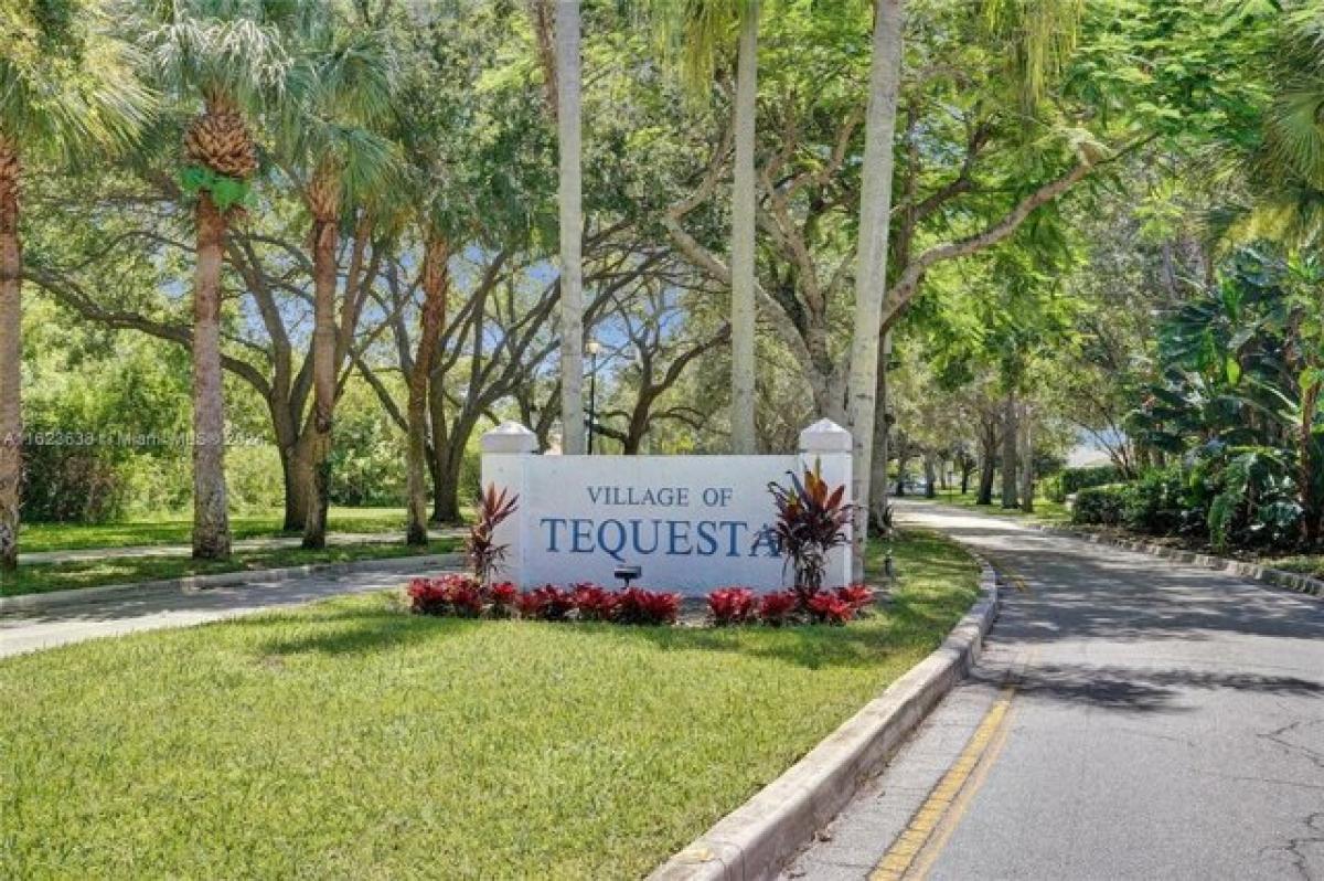 Picture of Home For Sale in Tequesta, Florida, United States