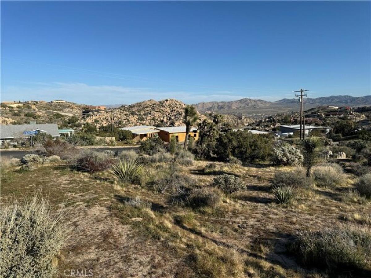 Picture of Residential Land For Sale in Yucca Valley, California, United States