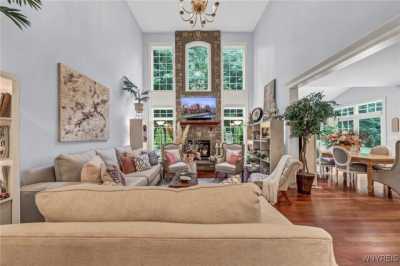 Home For Sale in Clarence, New York