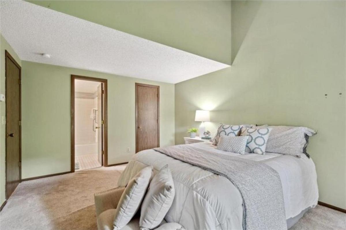 Picture of Home For Sale in Golden Valley, Minnesota, United States