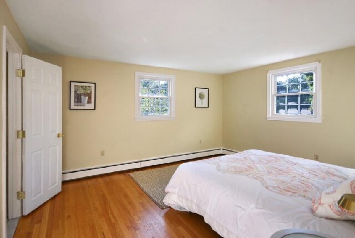 Picture of Home For Sale in Concord, Massachusetts, United States