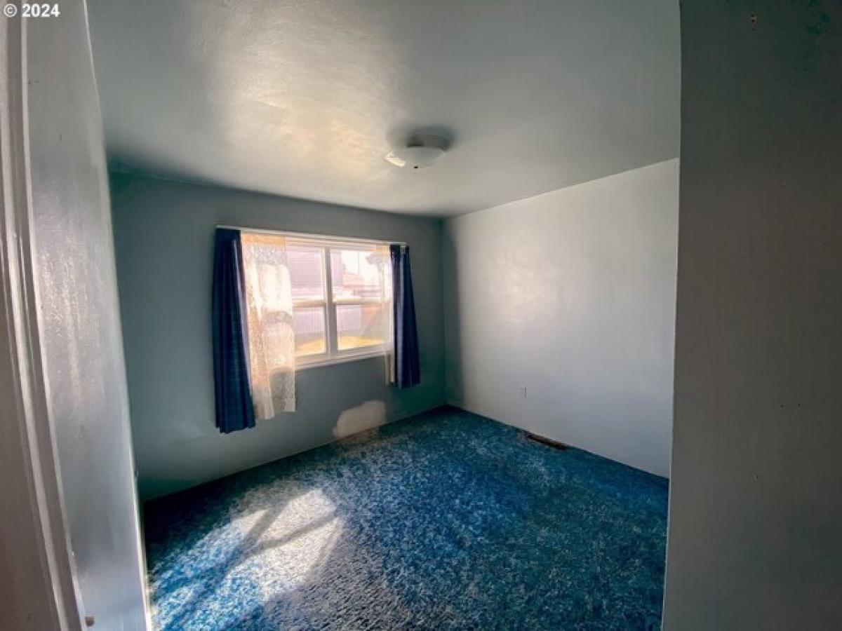 Picture of Home For Sale in Hermiston, Oregon, United States