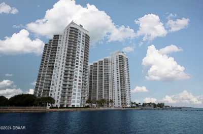 Home For Sale in Holly Hill, Florida