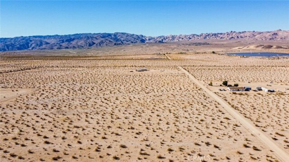 Picture of Residential Land For Rent in Twentynine Palms, California, United States