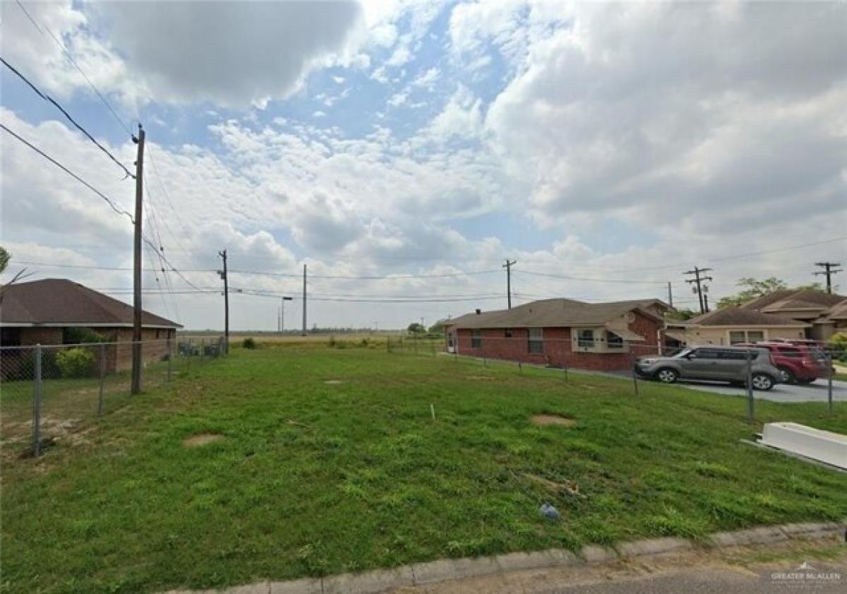 Picture of Residential Land For Sale in Edinburg, Texas, United States