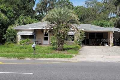 Home For Sale in Eustis, Florida