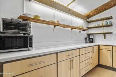 Home For Sale in Ocean Springs, Mississippi