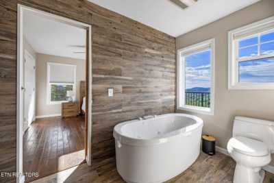 Home For Sale in Harriman, Tennessee