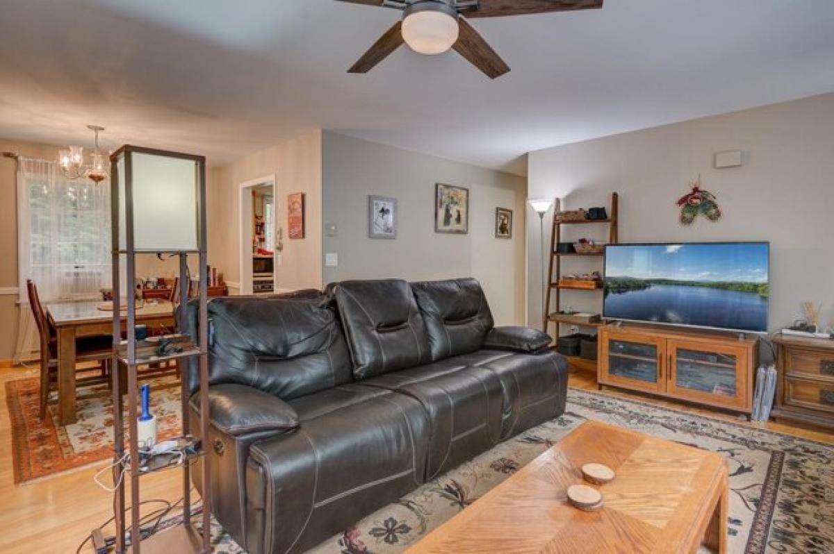 Picture of Home For Sale in Conway, New Hampshire, United States