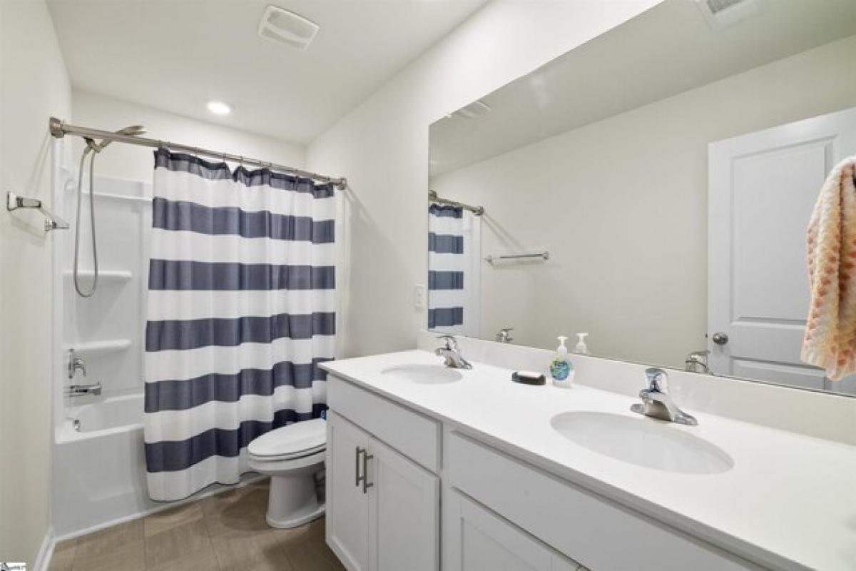 Picture of Home For Sale in Woodruff, South Carolina, United States