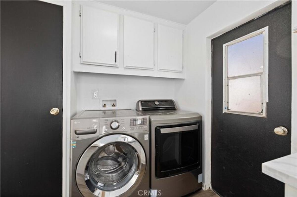 Picture of Home For Sale in Rosamond, California, United States