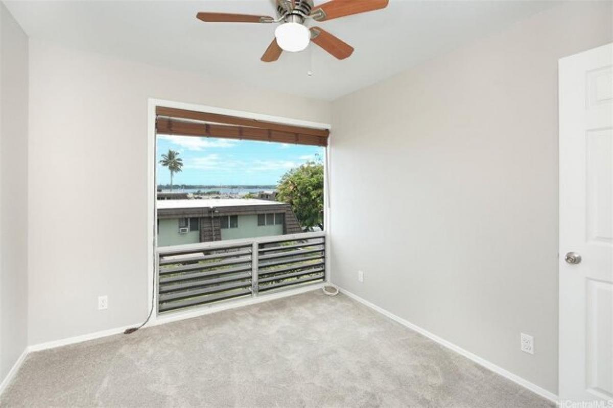 Picture of Home For Sale in Aiea, Hawaii, United States