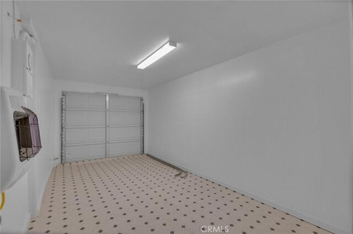 Picture of Home For Sale in Big Bear City, California, United States