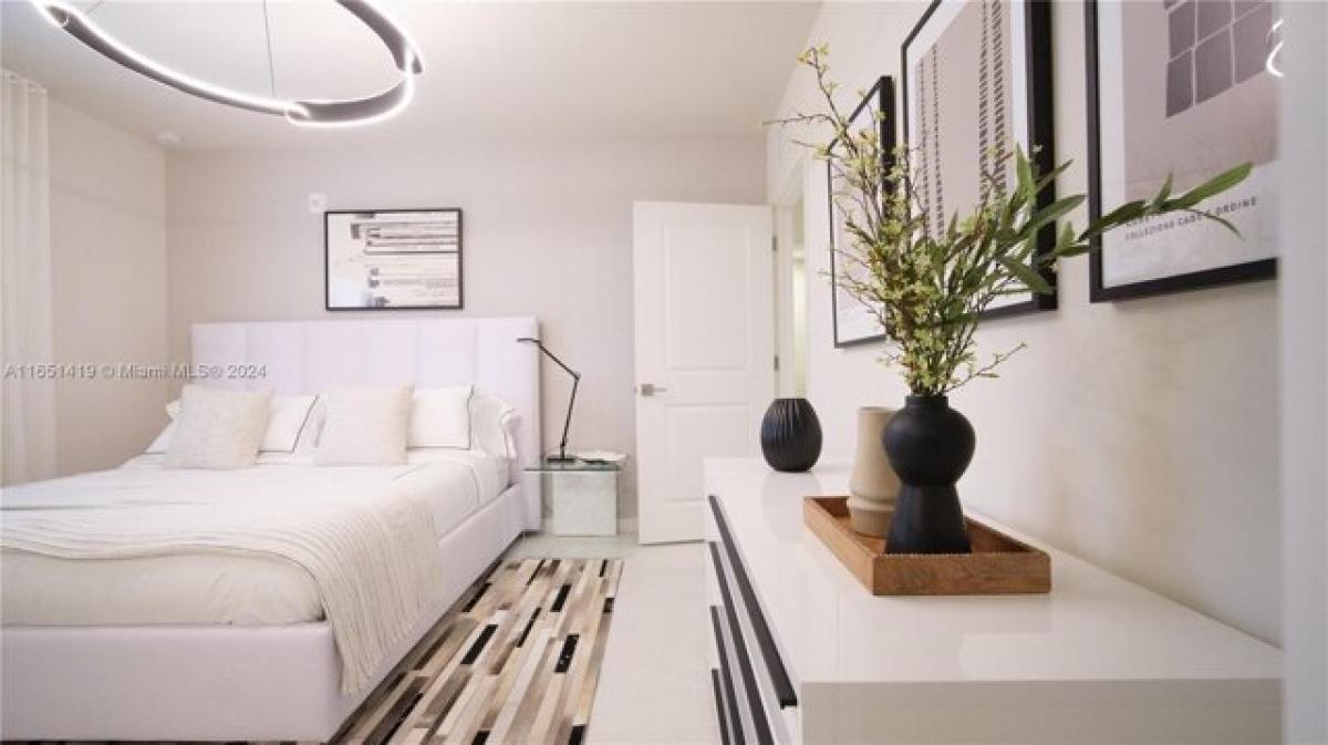 Picture of Home For Sale in Dania Beach, Florida, United States