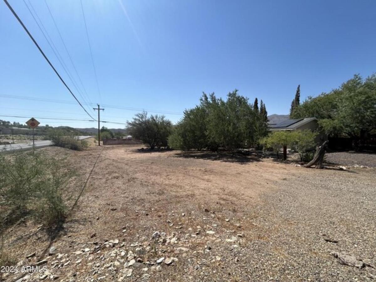 Picture of Residential Land For Sale in Black Canyon City, Arizona, United States