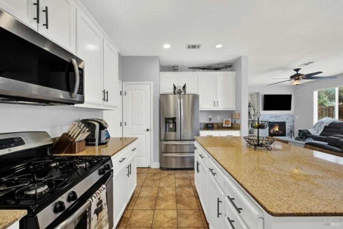 Picture of Home For Sale in Vacaville, California, United States