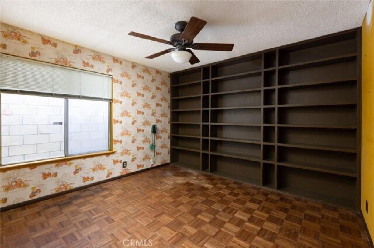 Picture of Home For Sale in Santa Ana, California, United States