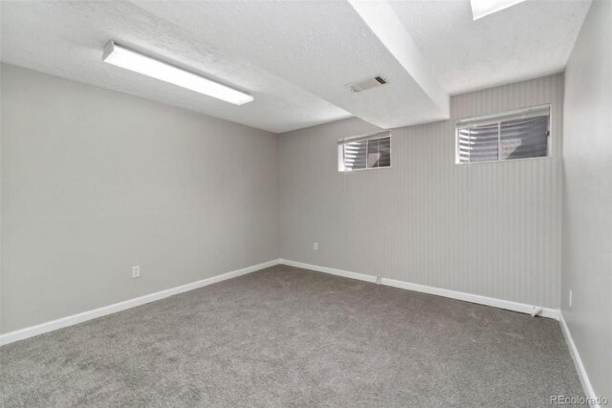 Picture of Home For Sale in Broomfield, Colorado, United States