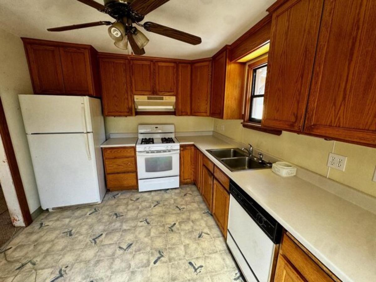 Picture of Home For Sale in Cutten, California, United States