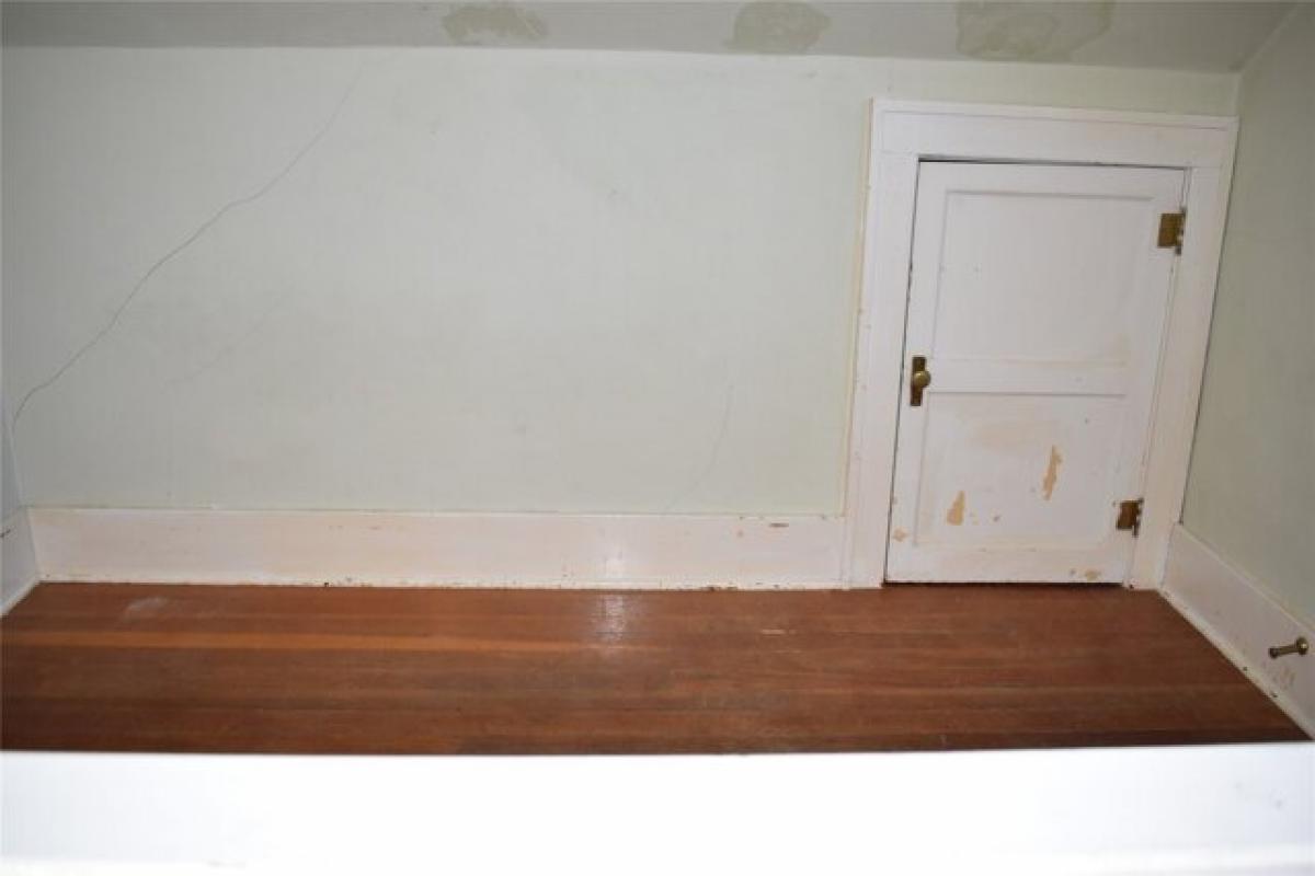 Picture of Home For Sale in Conrad, Montana, United States