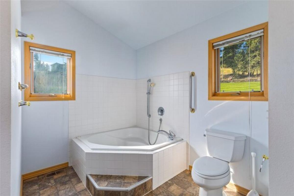 Picture of Home For Sale in Lakeside, Montana, United States