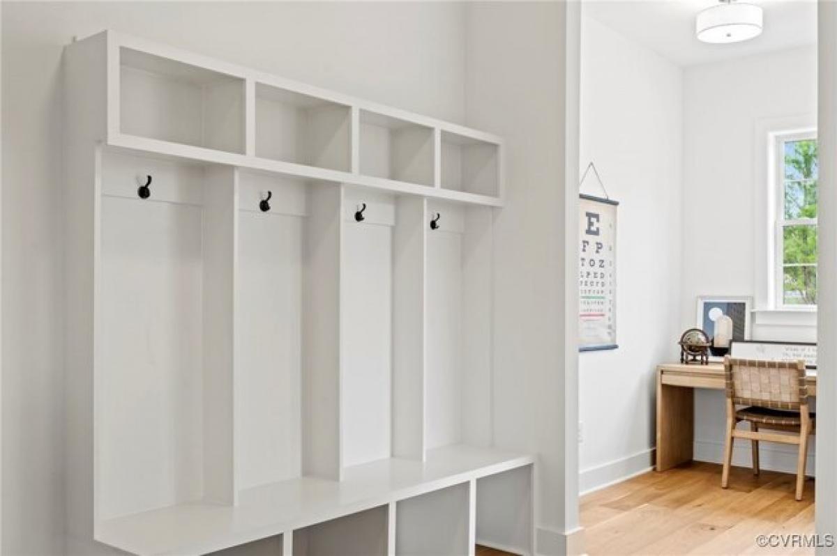 Picture of Home For Sale in Maidens, Virginia, United States