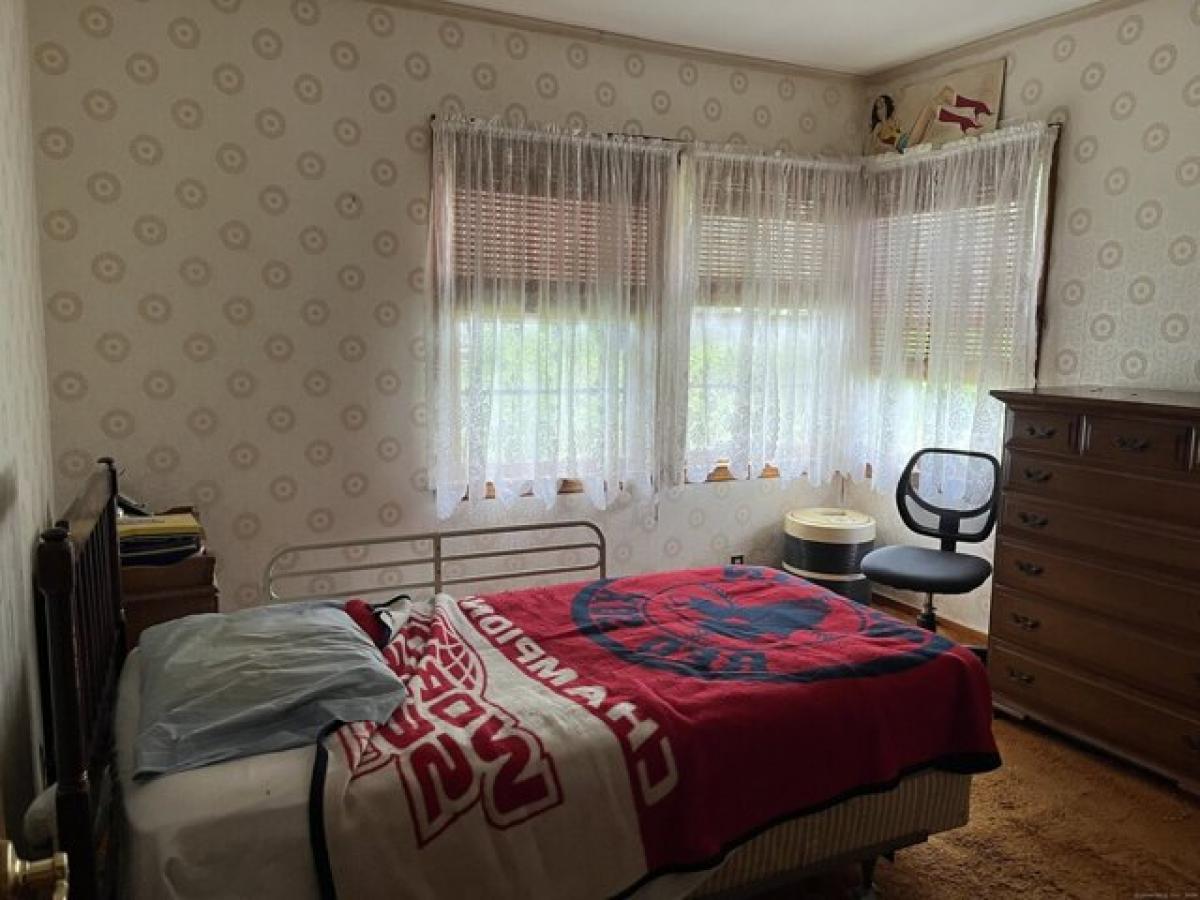 Picture of Home For Sale in Torrington, Connecticut, United States