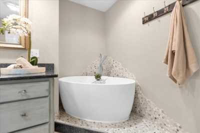 Home For Sale in Maitland, Florida