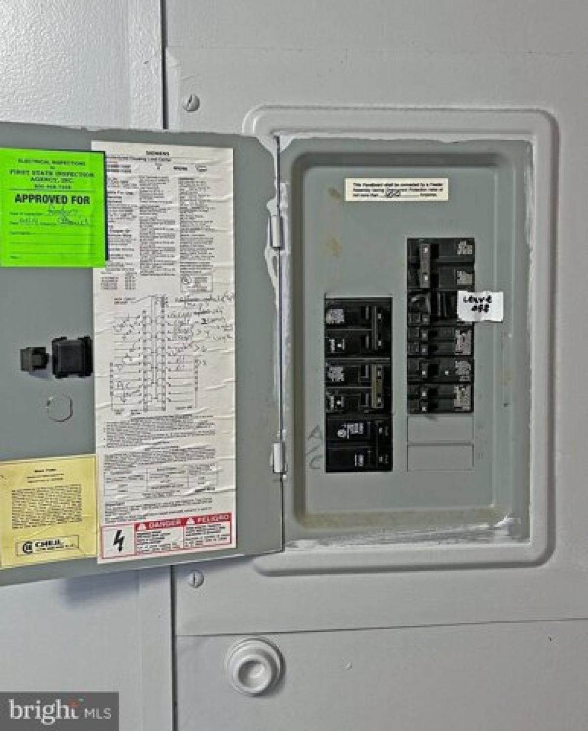 Picture of Home For Sale in Rehoboth Beach, Delaware, United States