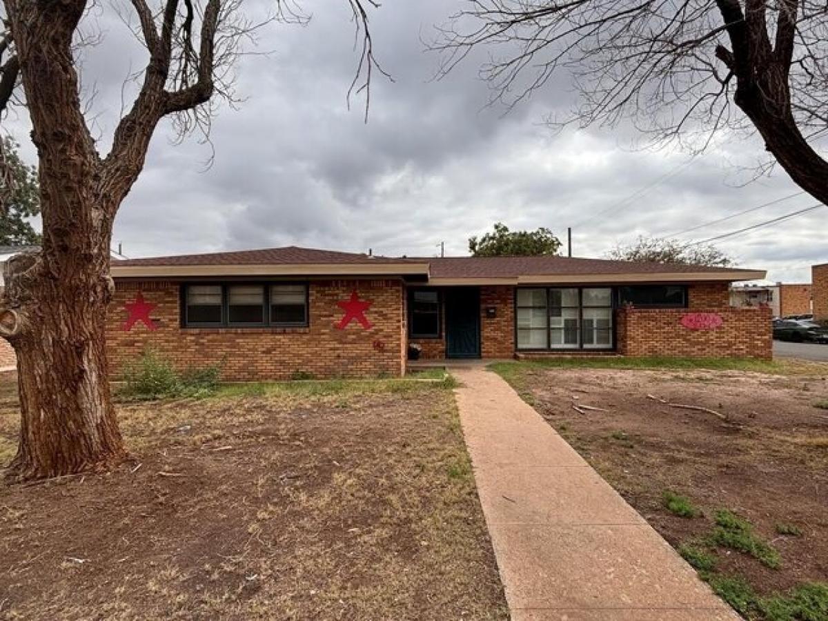 Picture of Home For Sale in Odessa, Texas, United States