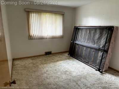 Home For Sale in Southfield, Michigan