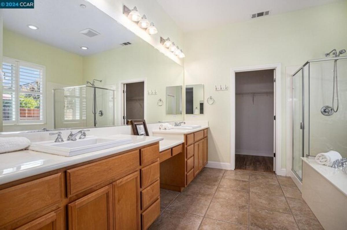 Picture of Home For Rent in Brentwood, California, United States