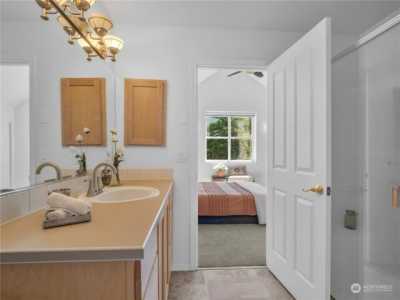 Home For Sale in Issaquah, Washington