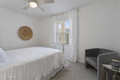 Home For Sale in Ocean Springs, Mississippi