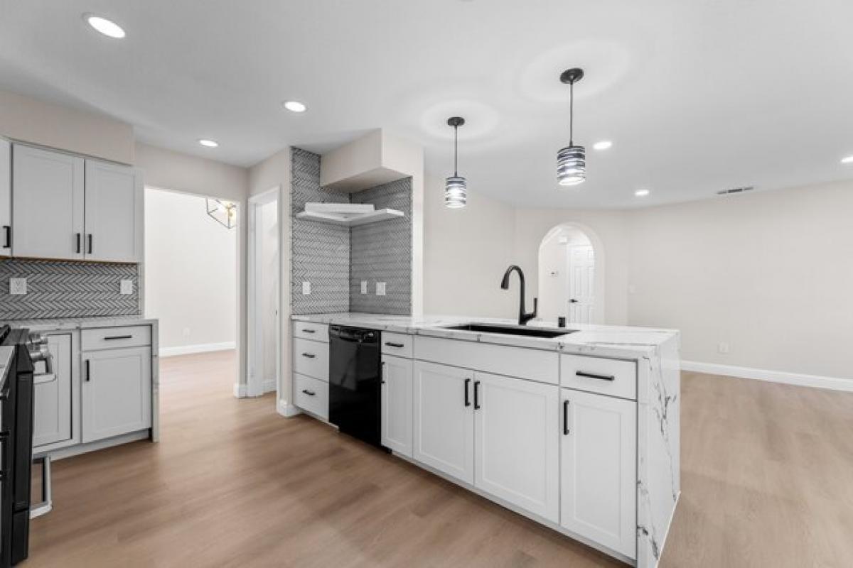 Picture of Home For Sale in Antelope, California, United States