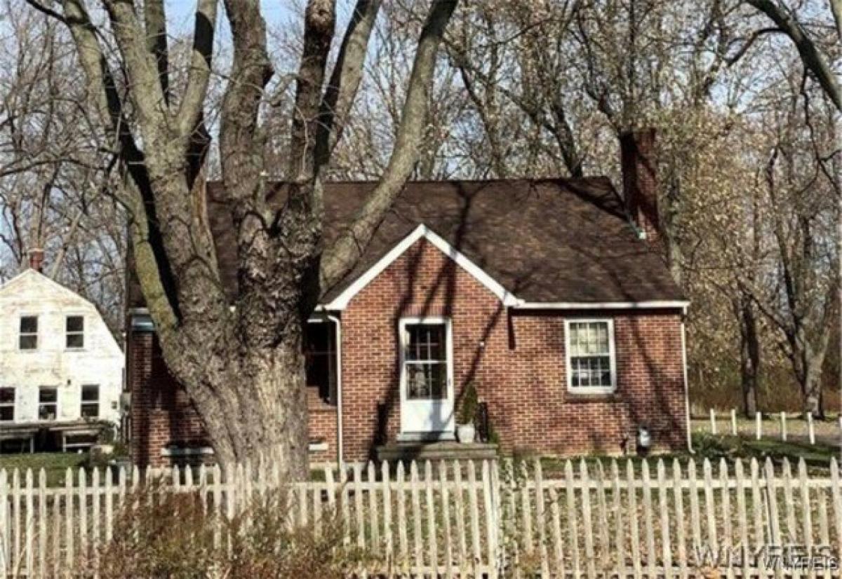 Picture of Home For Sale in North Tonawanda, New York, United States