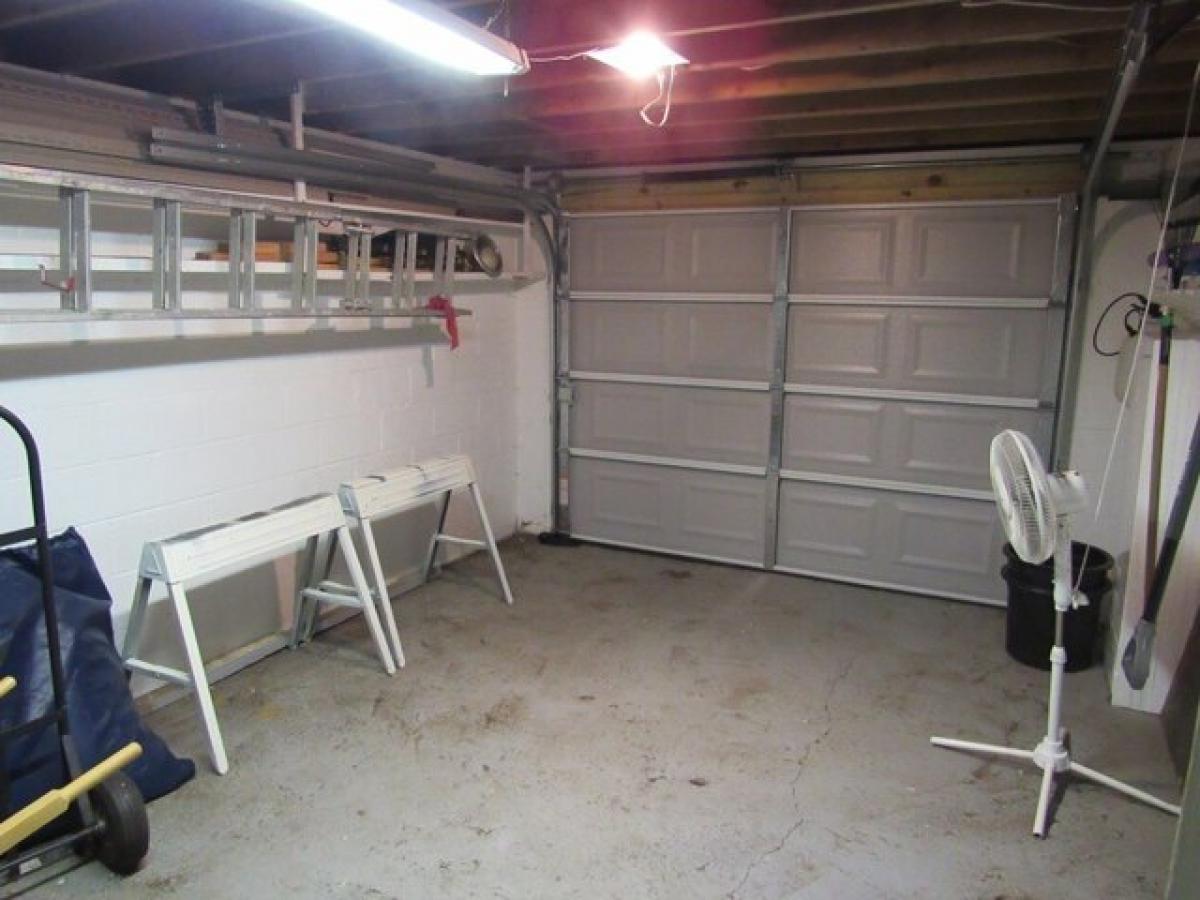 Picture of Home For Sale in Fort Dodge, Iowa, United States