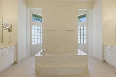 Home For Rent in Loxahatchee, Florida