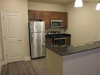 Apartment For Rent in Metairie, Louisiana