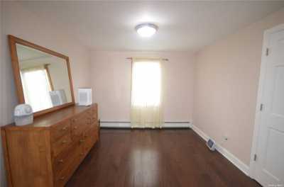 Home For Rent in Hicksville, New York