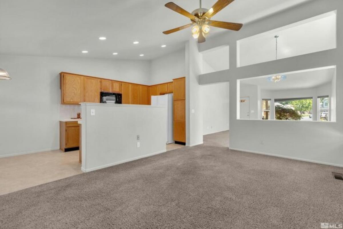 Picture of Home For Sale in Sparks, Nevada, United States