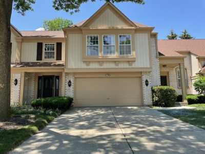Home For Rent in Buffalo Grove, Illinois