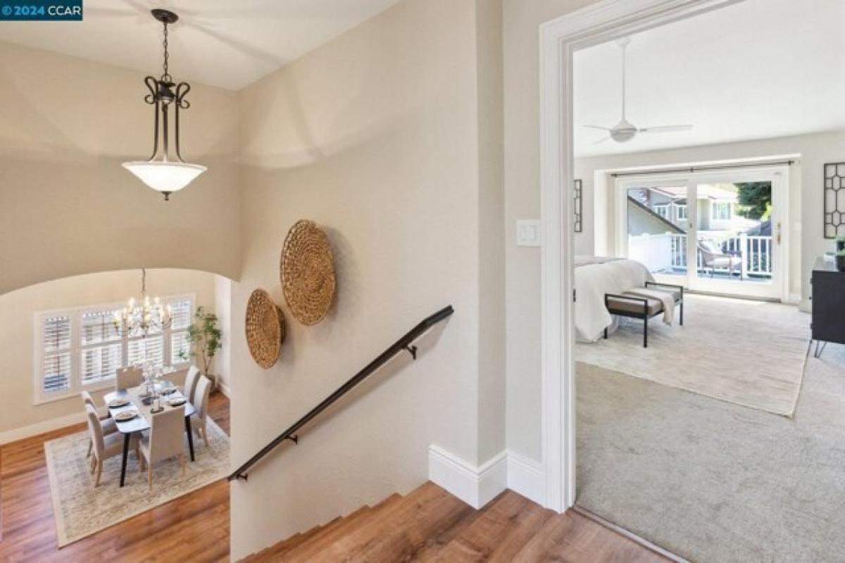 Picture of Home For Sale in Martinez, California, United States